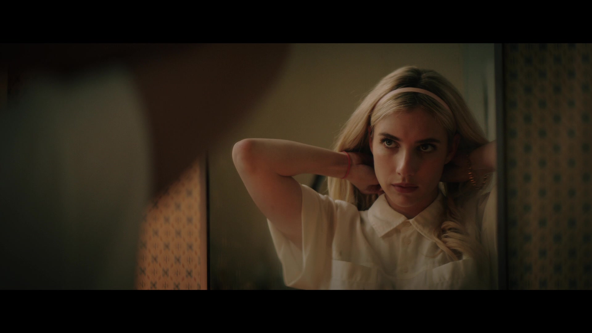 Abandoned_2022_1080p_BluRay__04165.jpg