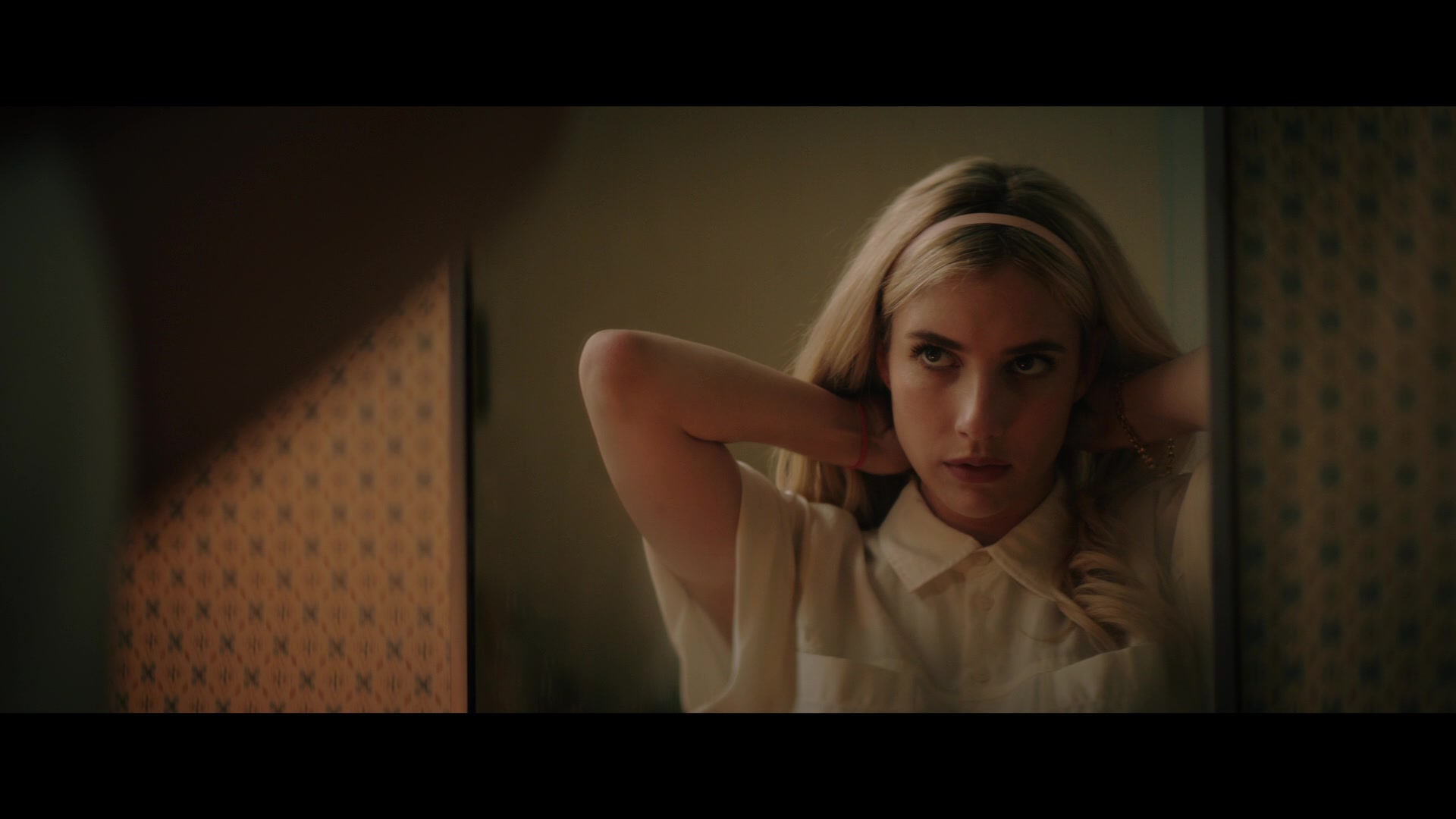 Abandoned_2022_1080p_BluRay__04172.jpg