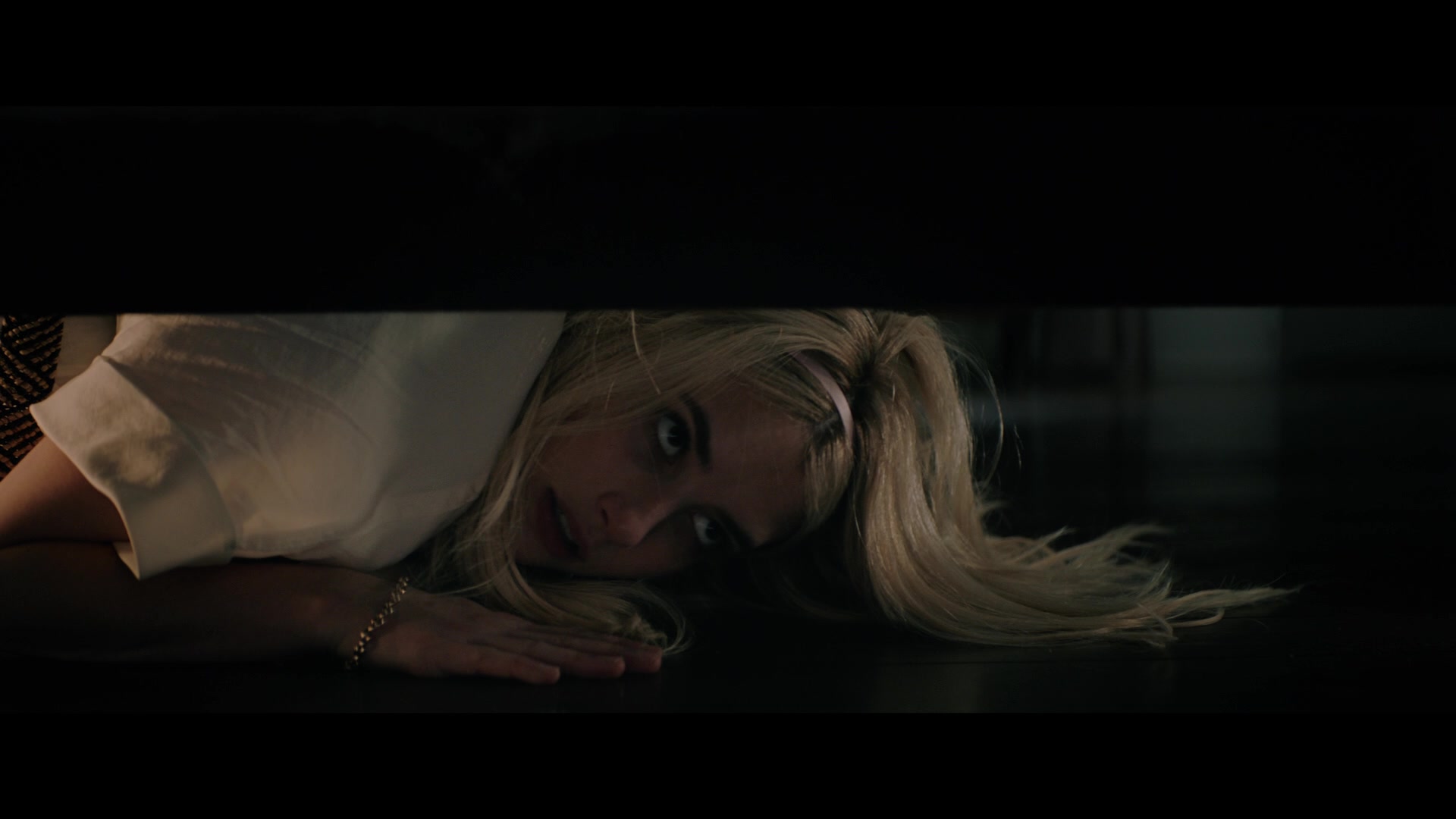 Abandoned_2022_1080p_BluRay__05614.jpg