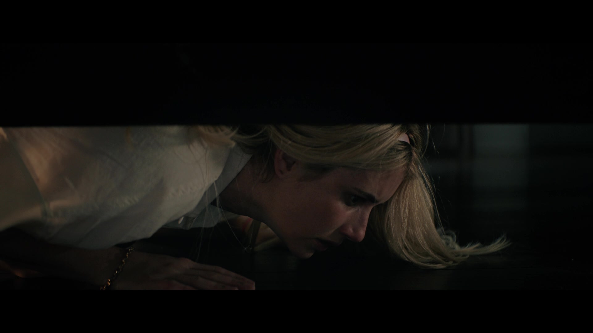 Abandoned_2022_1080p_BluRay__05656.jpg