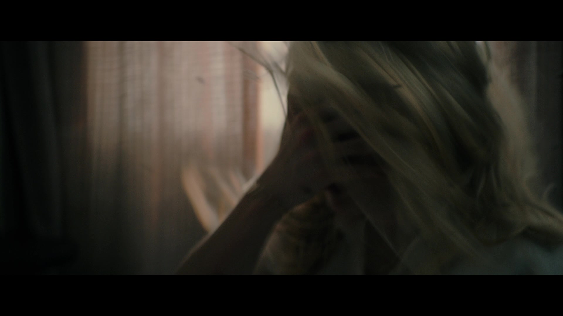Abandoned_2022_1080p_BluRay__05664.jpg