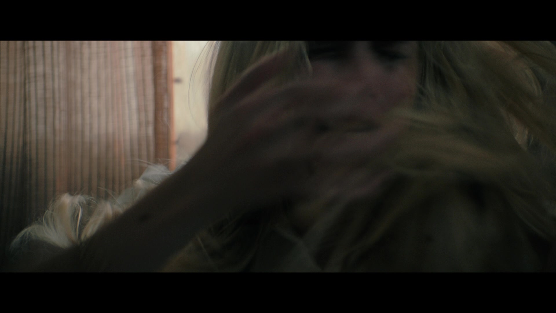 Abandoned_2022_1080p_BluRay__05666.jpg