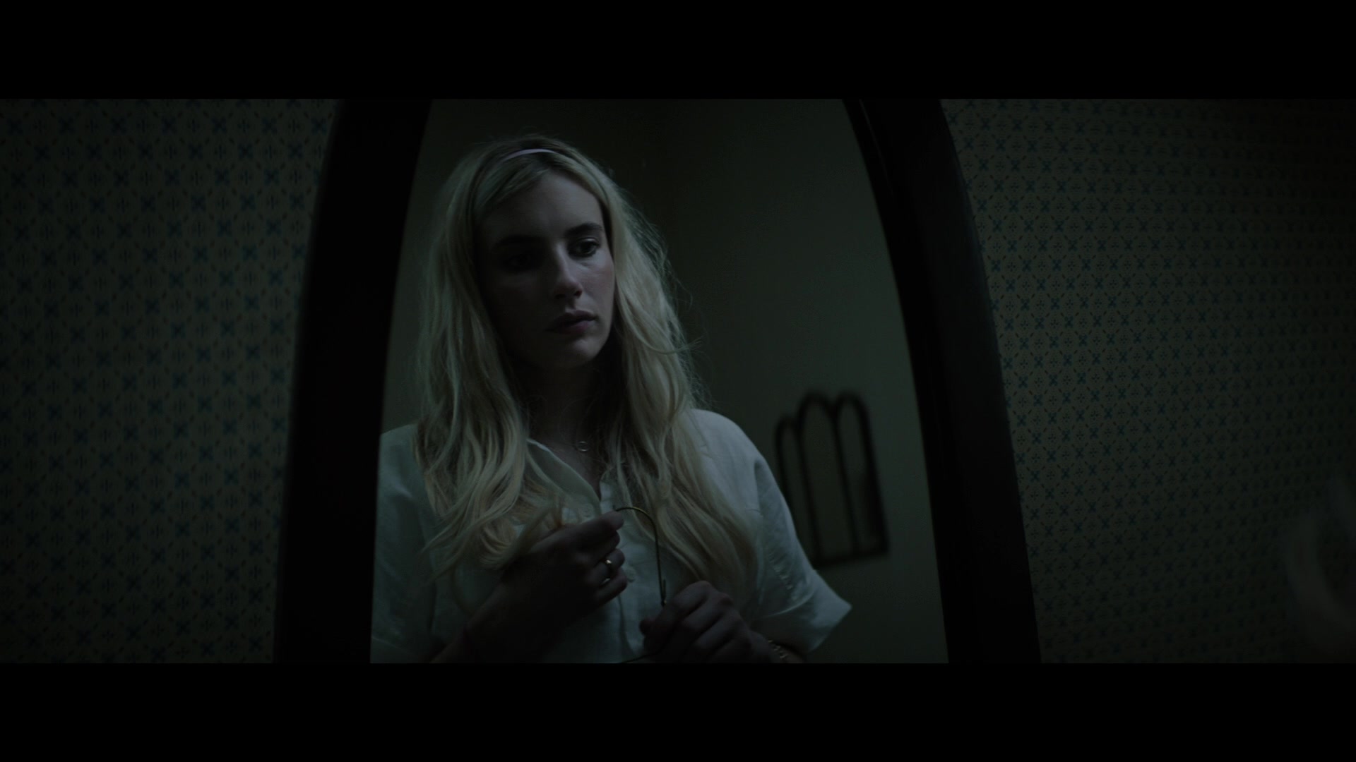 Abandoned_2022_1080p_BluRay__06206.jpg