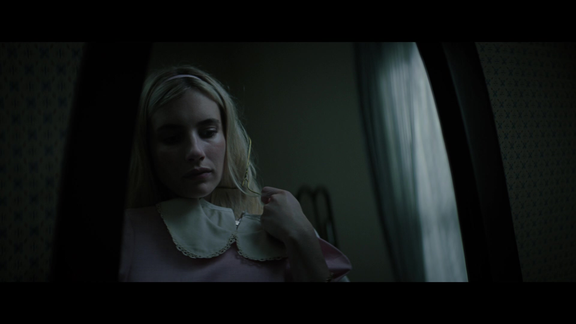 Abandoned_2022_1080p_BluRay__06227.jpg