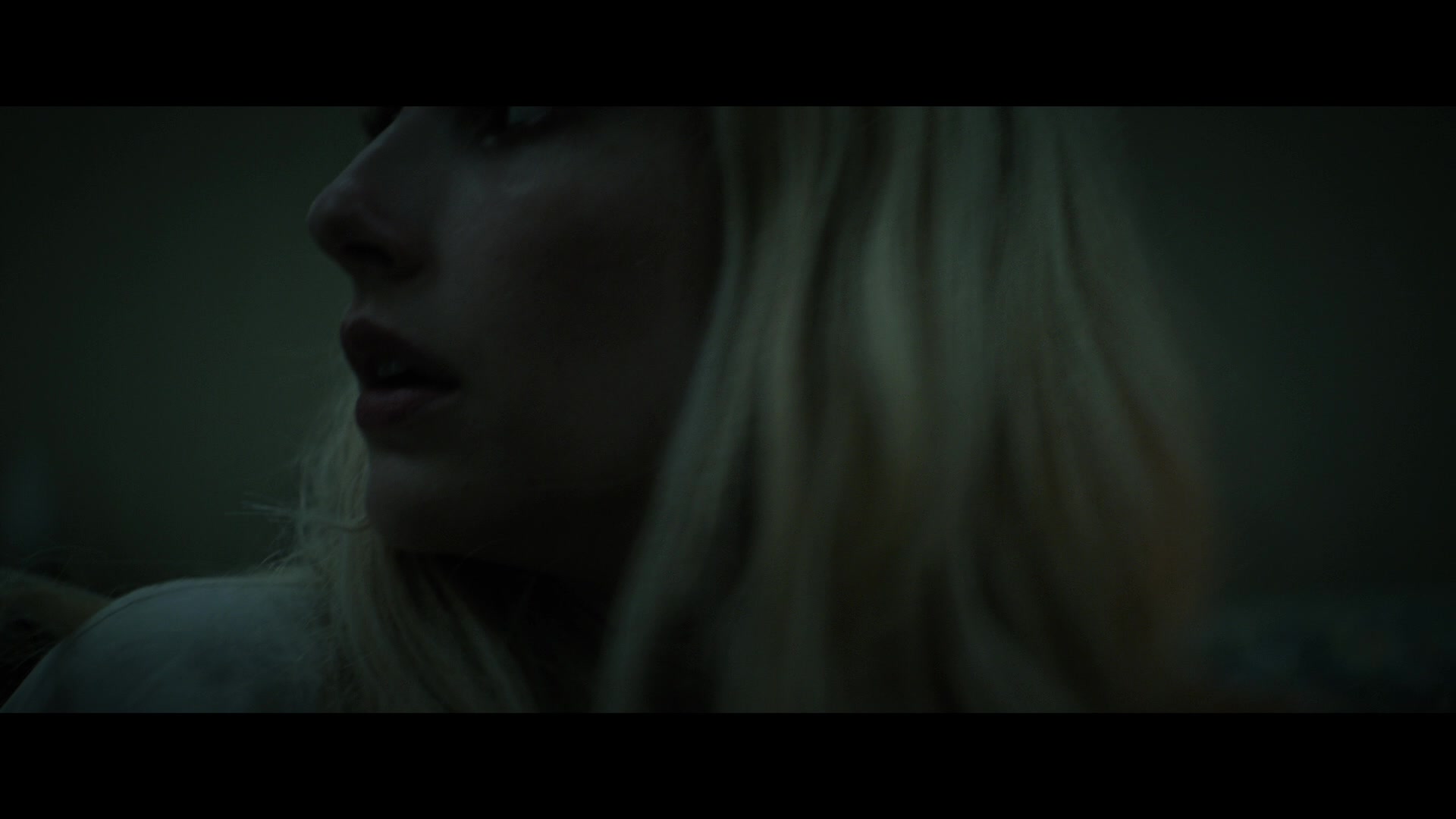 Abandoned_2022_1080p_BluRay__06270.jpg