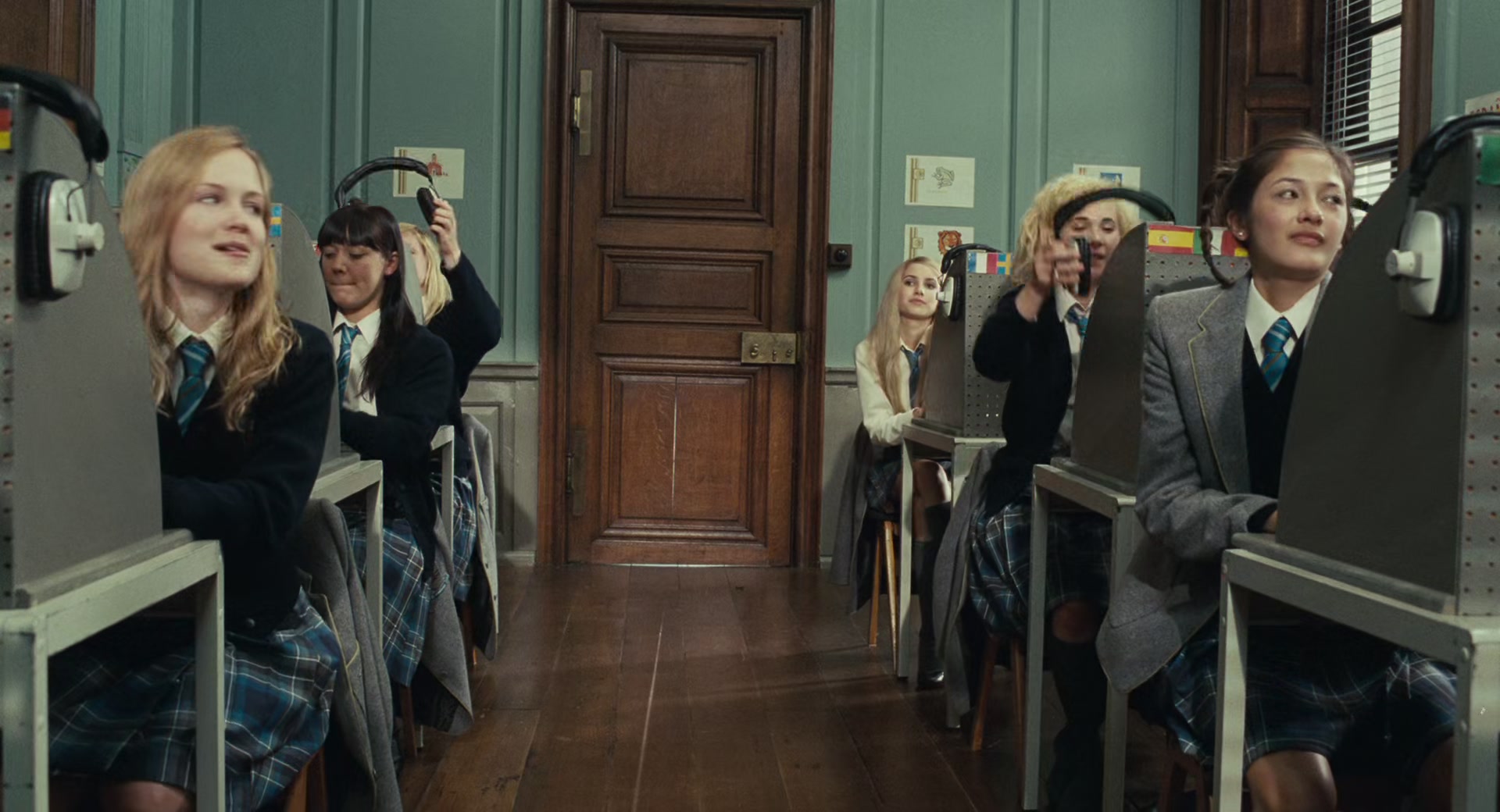 Wild_Child_2008_1080p_BluRay__05109.jpg