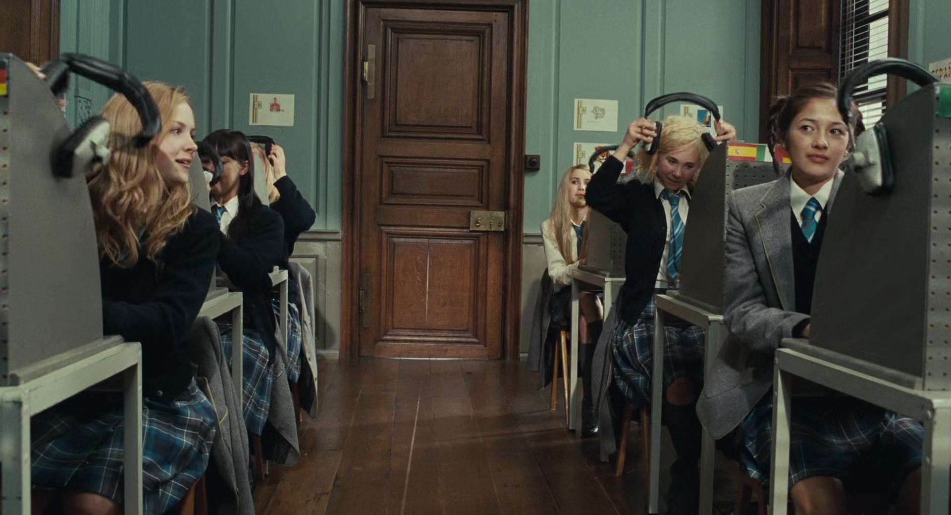 Wild_Child_2008_1080p_BluRay__05110.jpg
