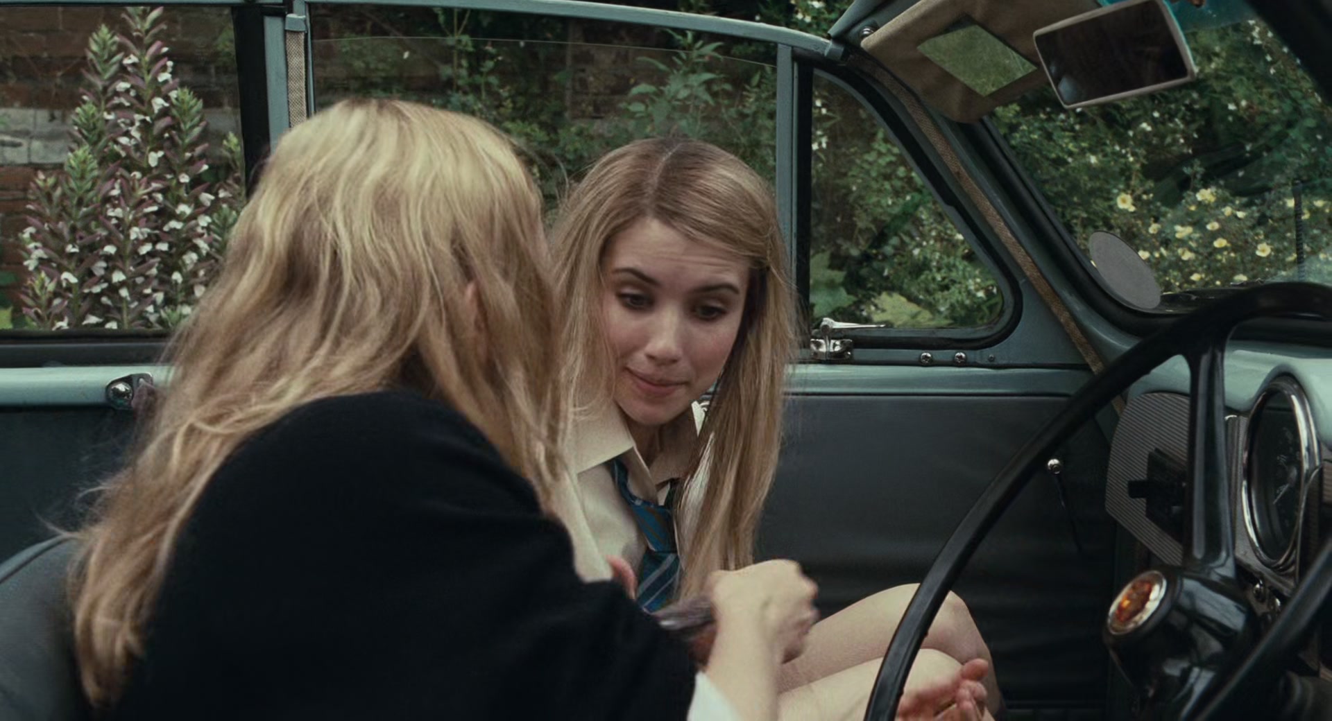 Wild_Child_2008_1080p_BluRay__05481.jpg