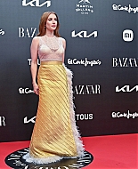 BazaarWomenAwardsSpain_Arrivals_IHER_282929.jpg
