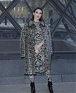 LouisVuittonShowPFW_Arrivals_March_2019_286929.jpg